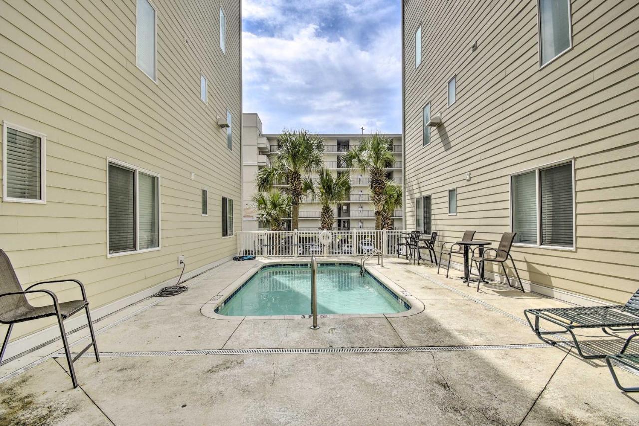 Roomy North Myrtle Beach Condo, Walk To Beach Bagian luar foto