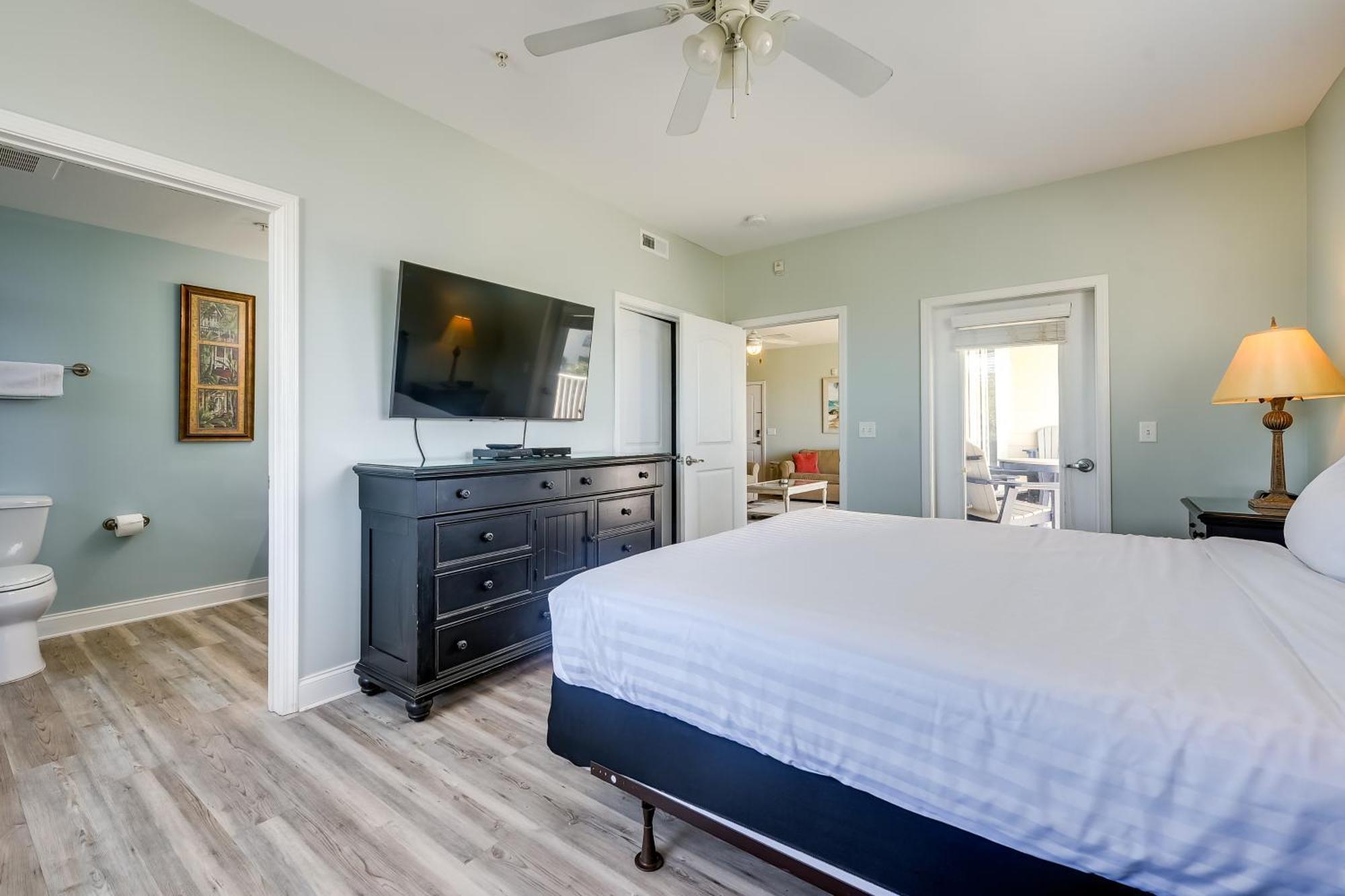 Roomy North Myrtle Beach Condo, Walk To Beach Bagian luar foto