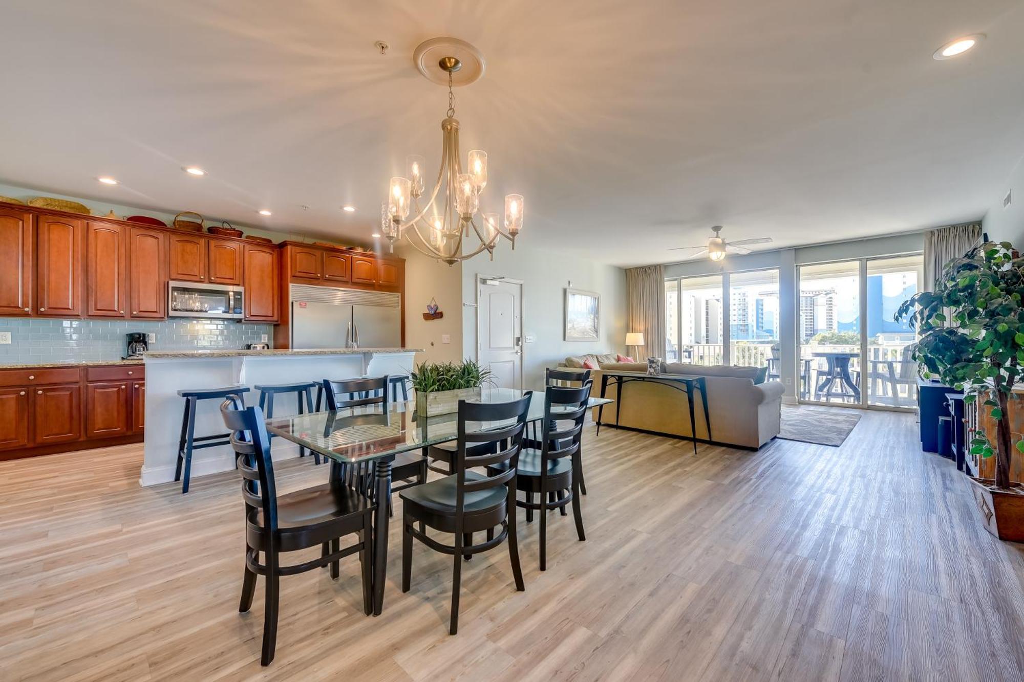 Roomy North Myrtle Beach Condo, Walk To Beach Bagian luar foto