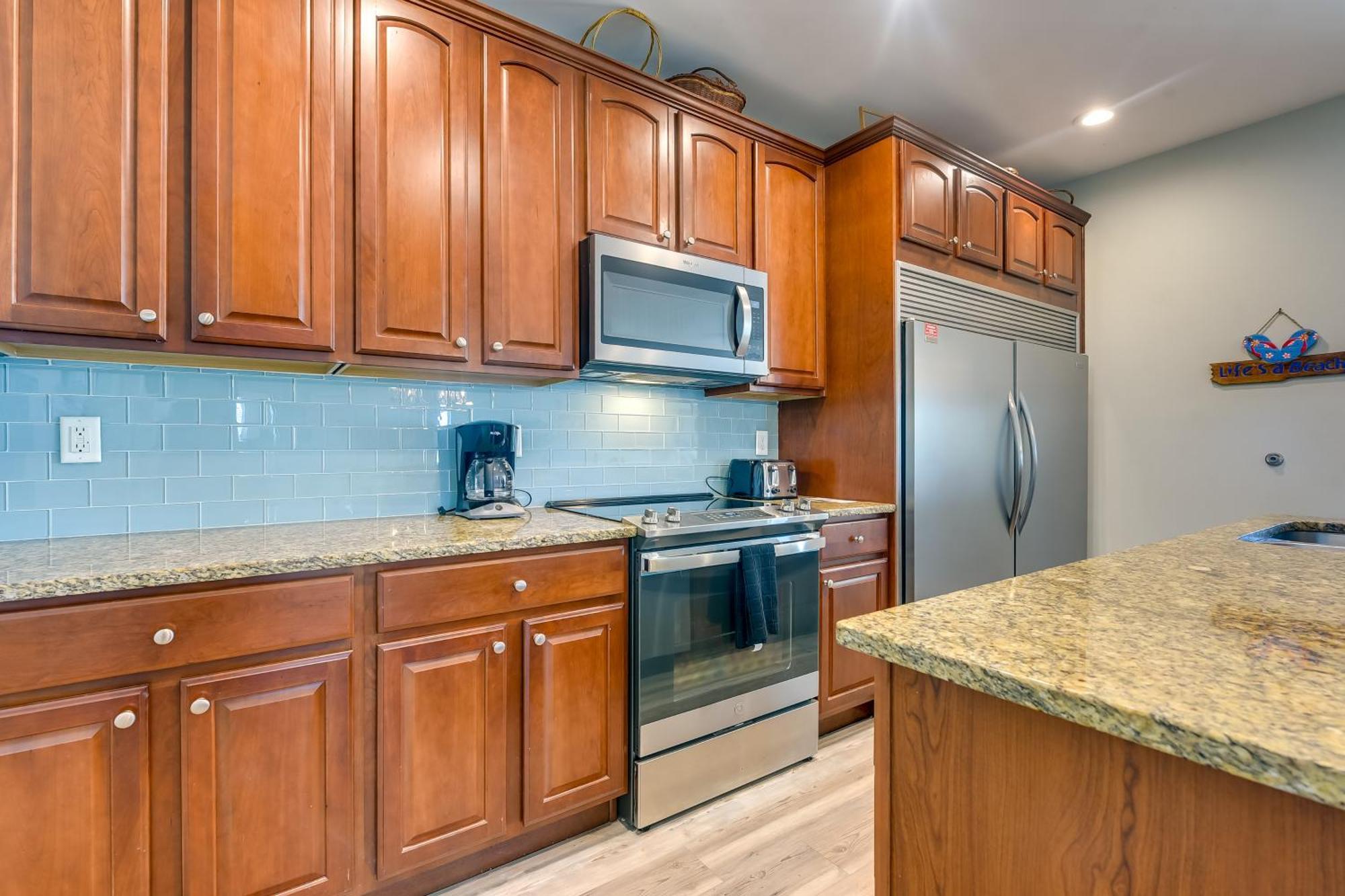 Roomy North Myrtle Beach Condo, Walk To Beach Bagian luar foto